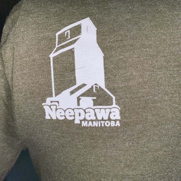 Farmery Estate Brewery t-shirt - Picture 6 of 6